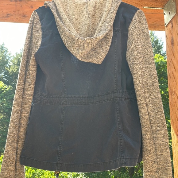 Women’s Drawstring Jacket - Picture 3 of 4